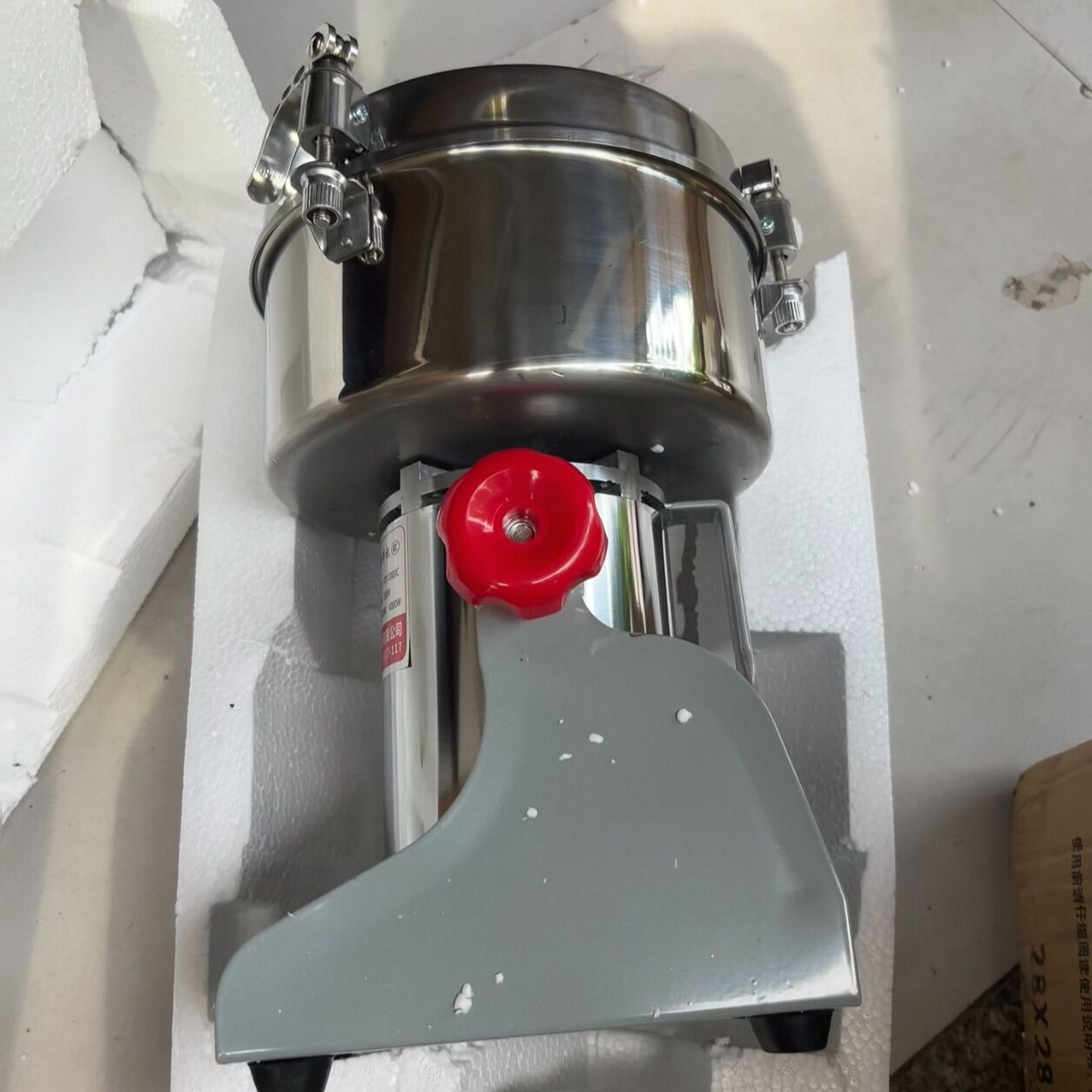 Electric Grain Mill 2500W - Elektryczny młynek do zboża Commercial Electric